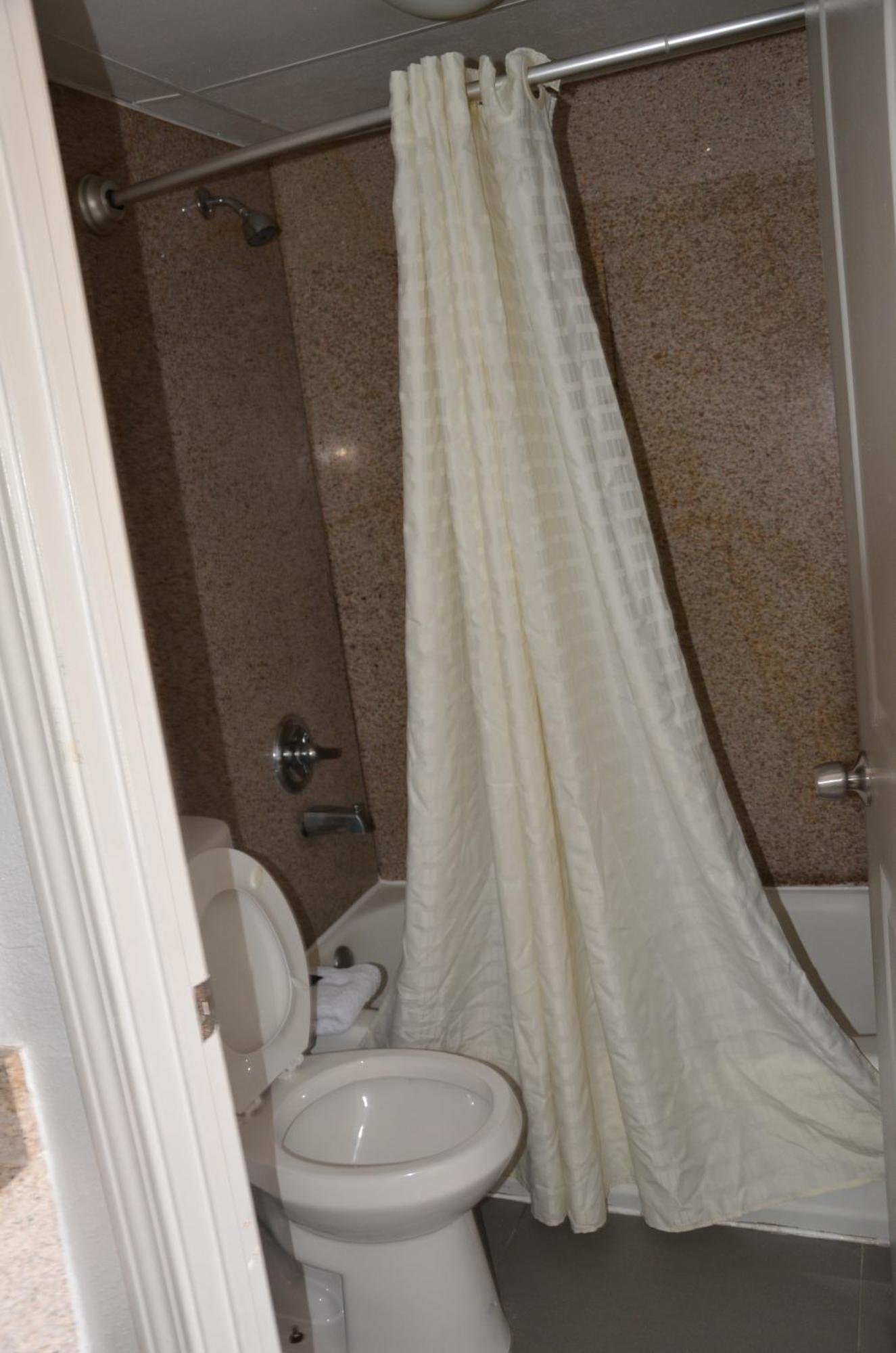 My Home & Suites Covington Bagian luar foto
