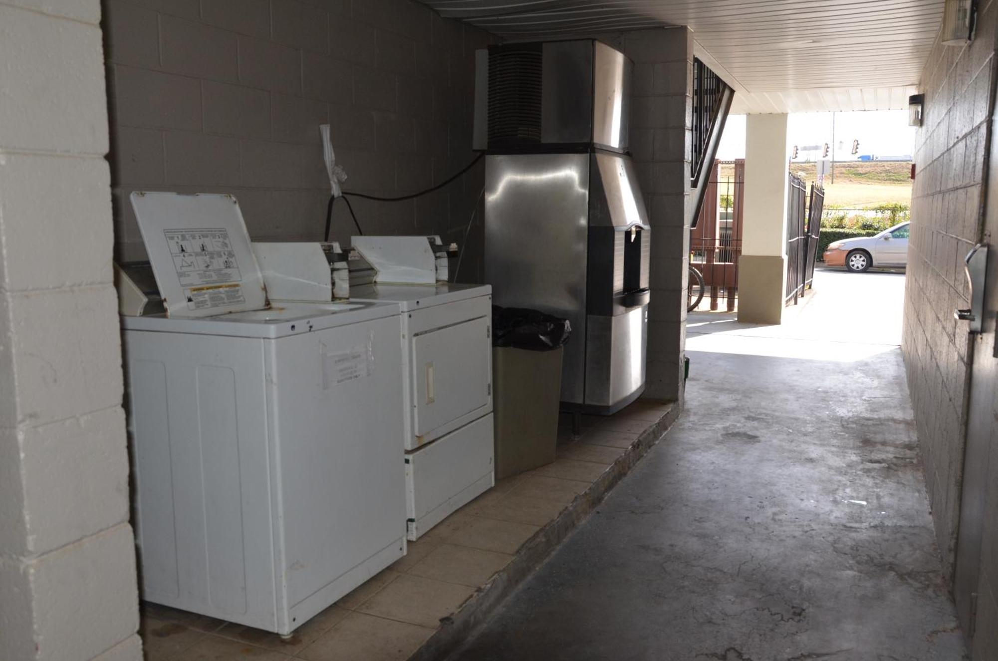 My Home & Suites Covington Bagian luar foto