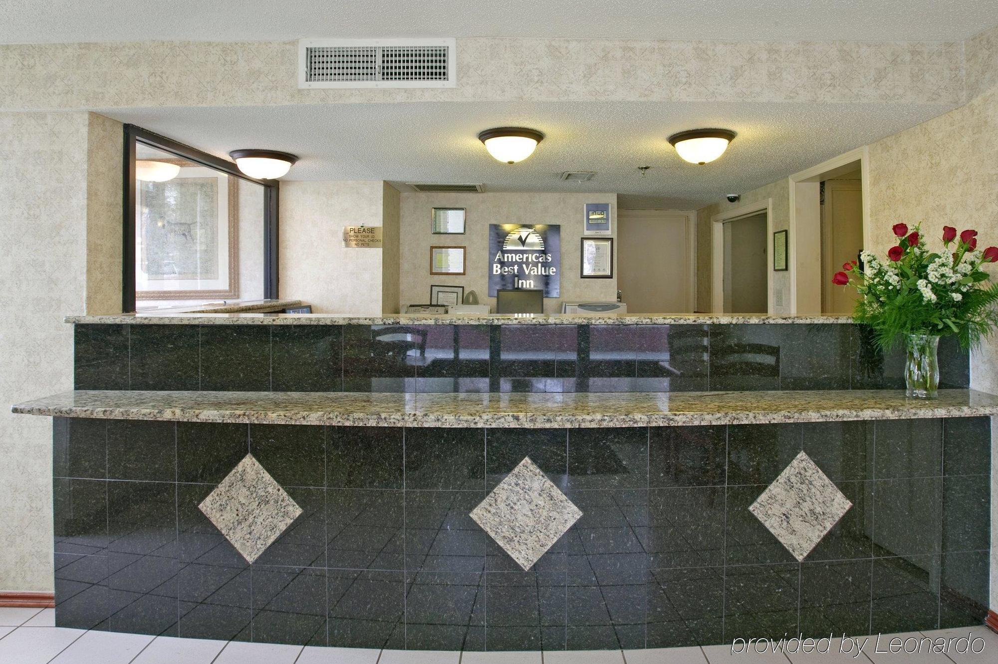 My Home & Suites Covington Interior foto