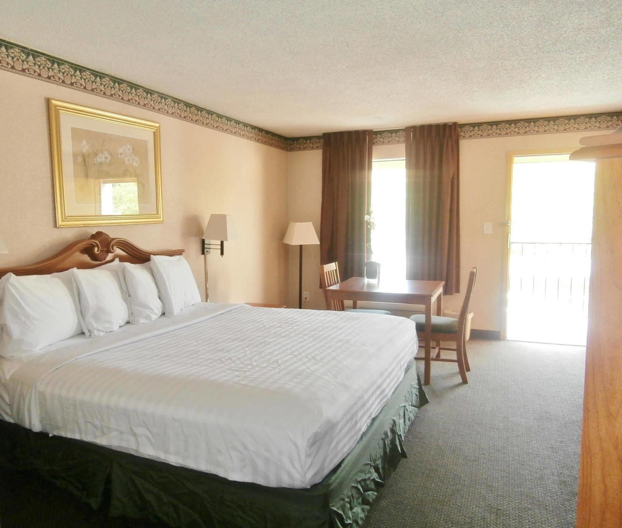 My Home & Suites Covington Bagian luar foto