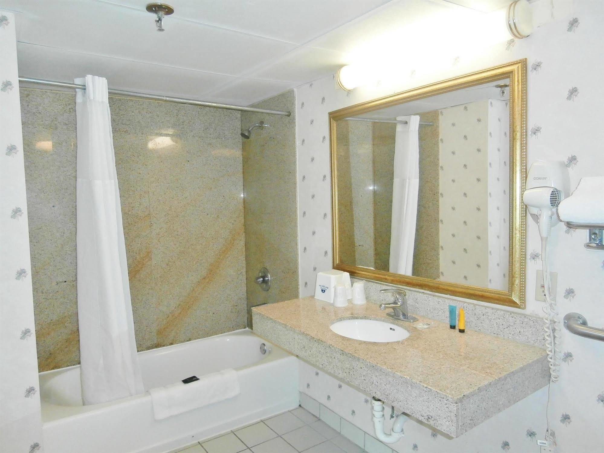 My Home & Suites Covington Bagian luar foto