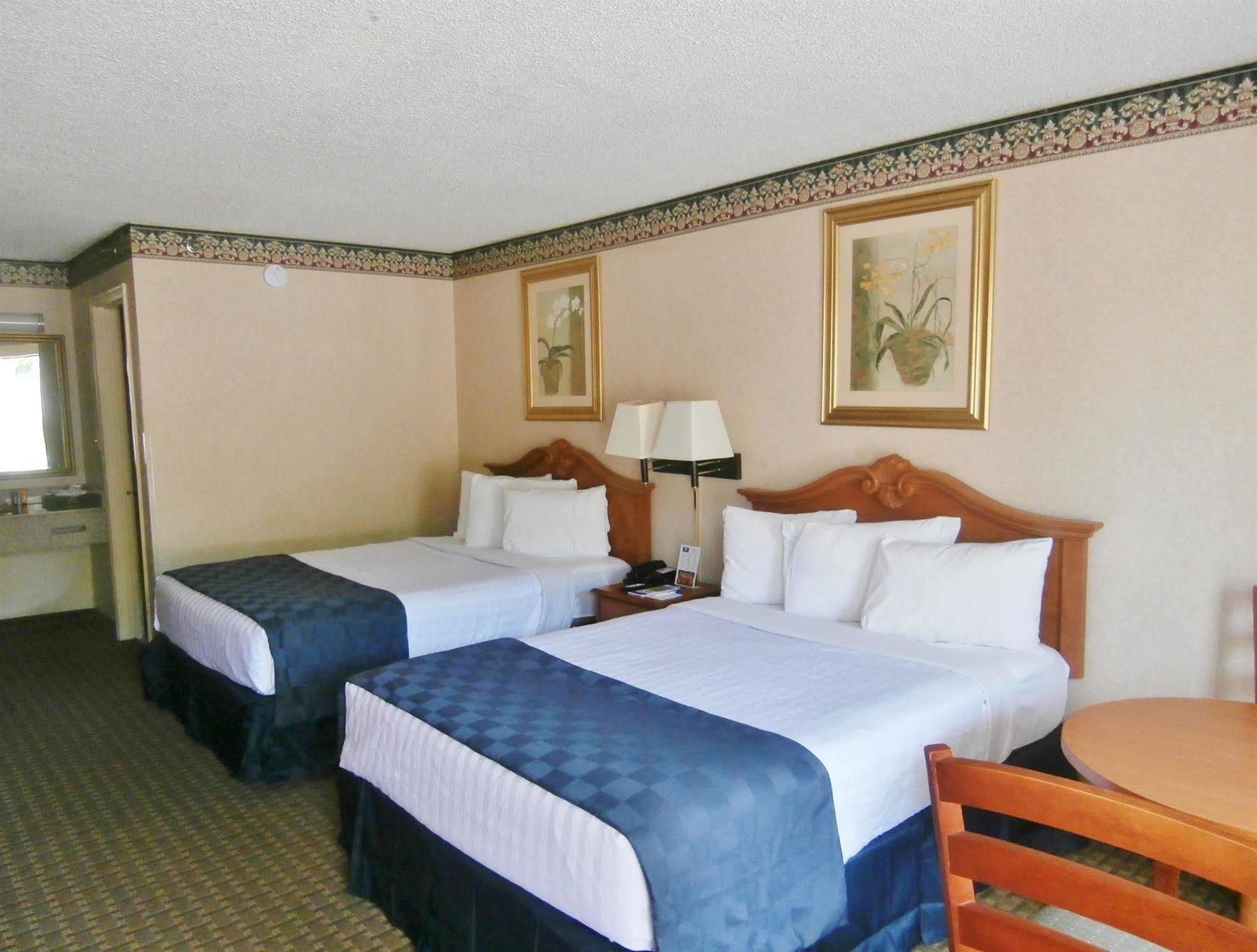 My Home & Suites Covington Bagian luar foto